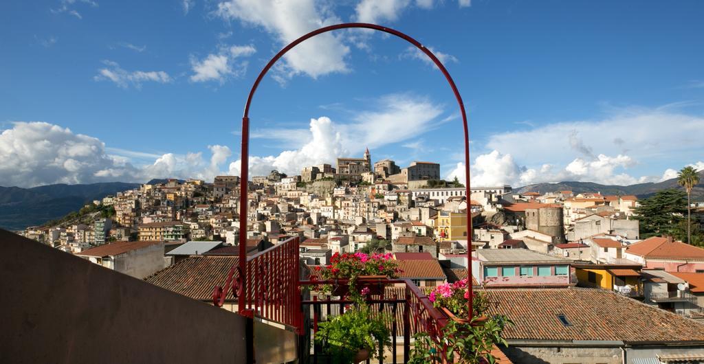 Animosa Suites Castiglione De Sicilia Exterior foto