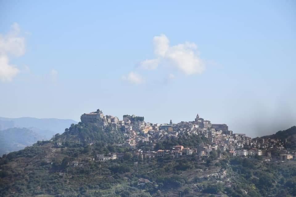 Animosa Suites Castiglione De Sicilia Exterior foto